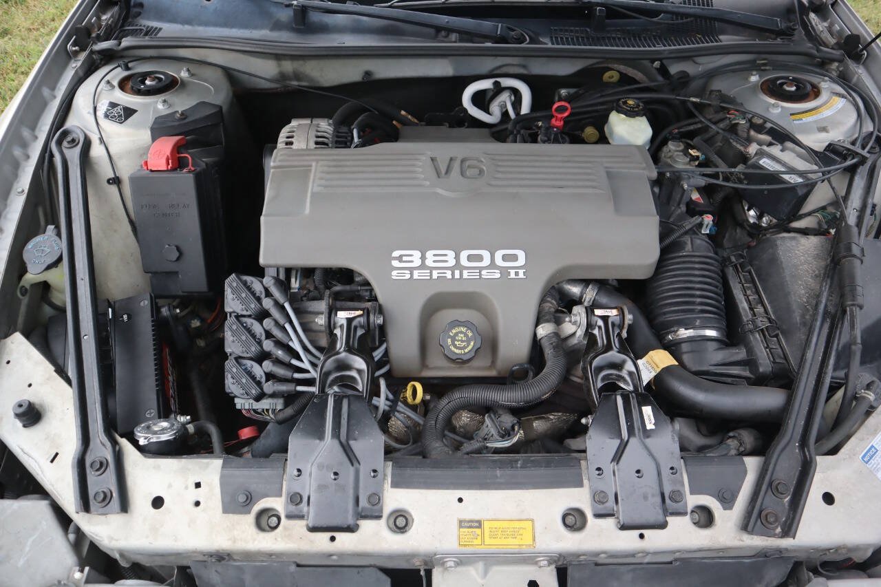 Used 1998 Oldsmobile Intrigue GL FWD image 36