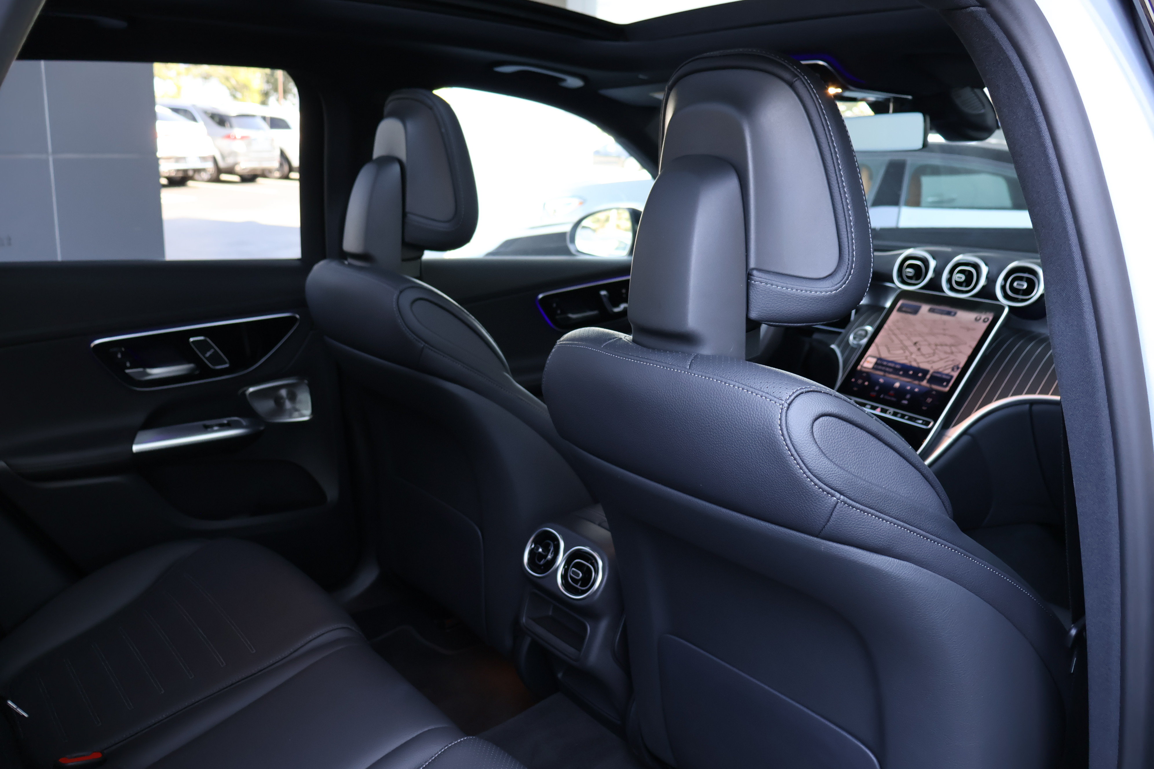 Certified 2024 Mercedes-Benz GLC 300 4MATIC image 27
