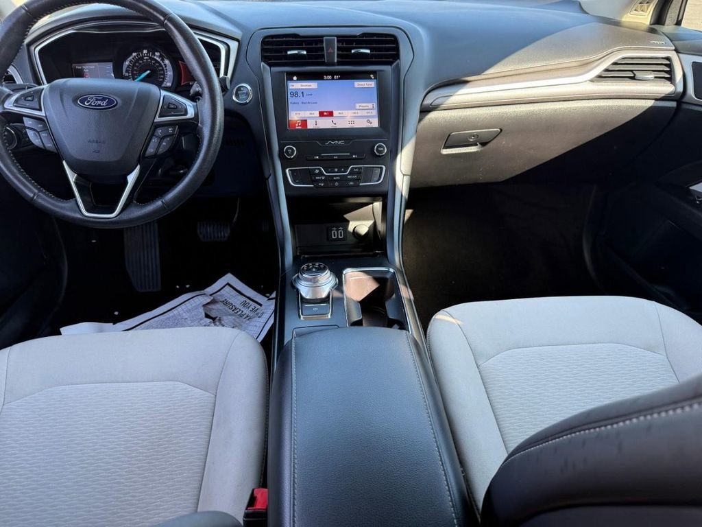 Used 2019 Ford Fusion SE w/ Equipment Group 151A image 11