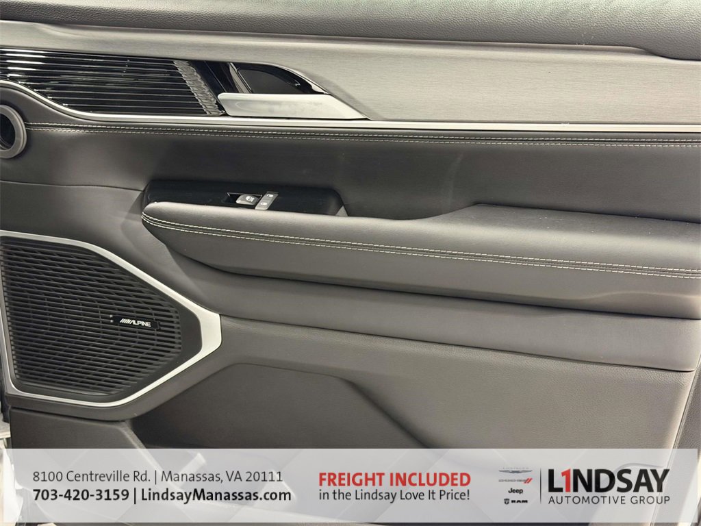 New 2026 Jeep Grand Wagoneer 4WD w/ Premium Group I image 10