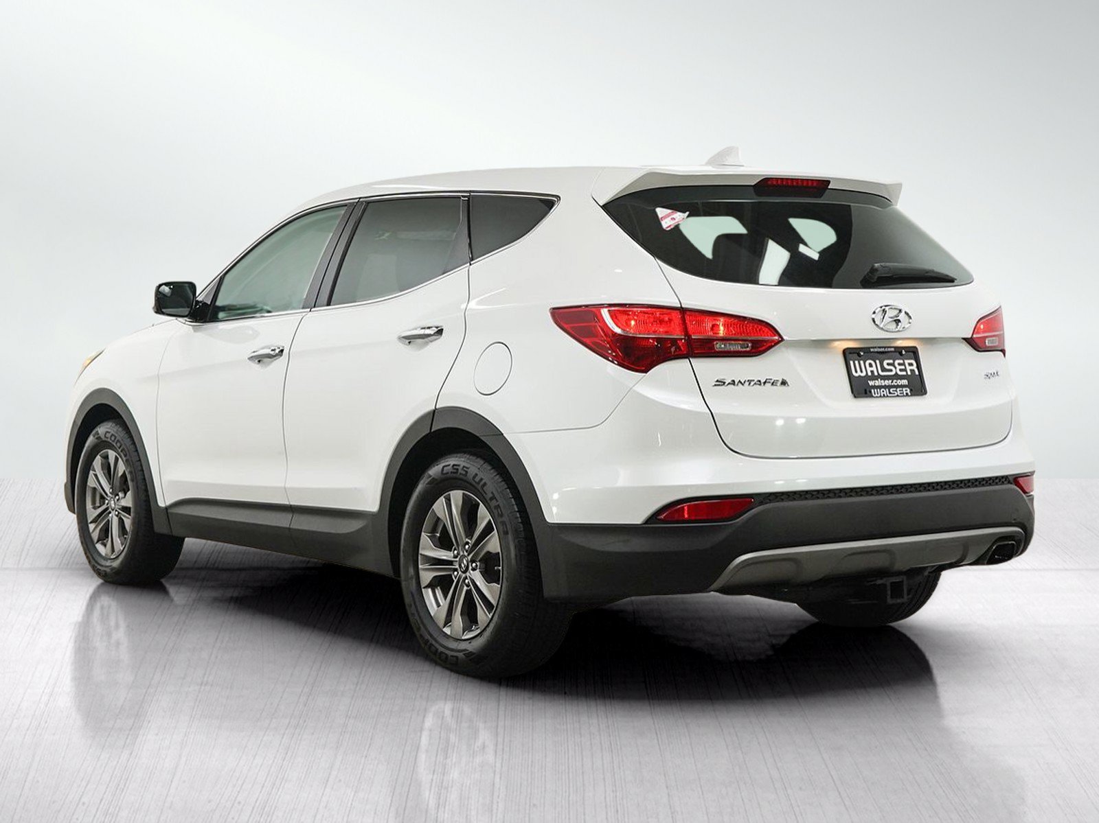 Used 2015 Hyundai Santa Fe Sport FWD image 4