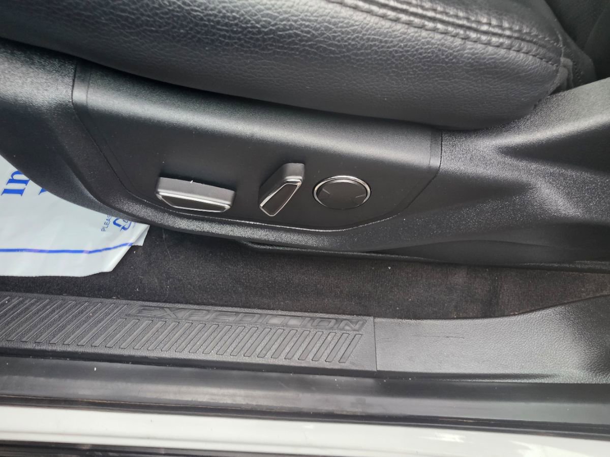 Used 2019 Ford Expedition XLT w/ Equipment Group 202A image 33