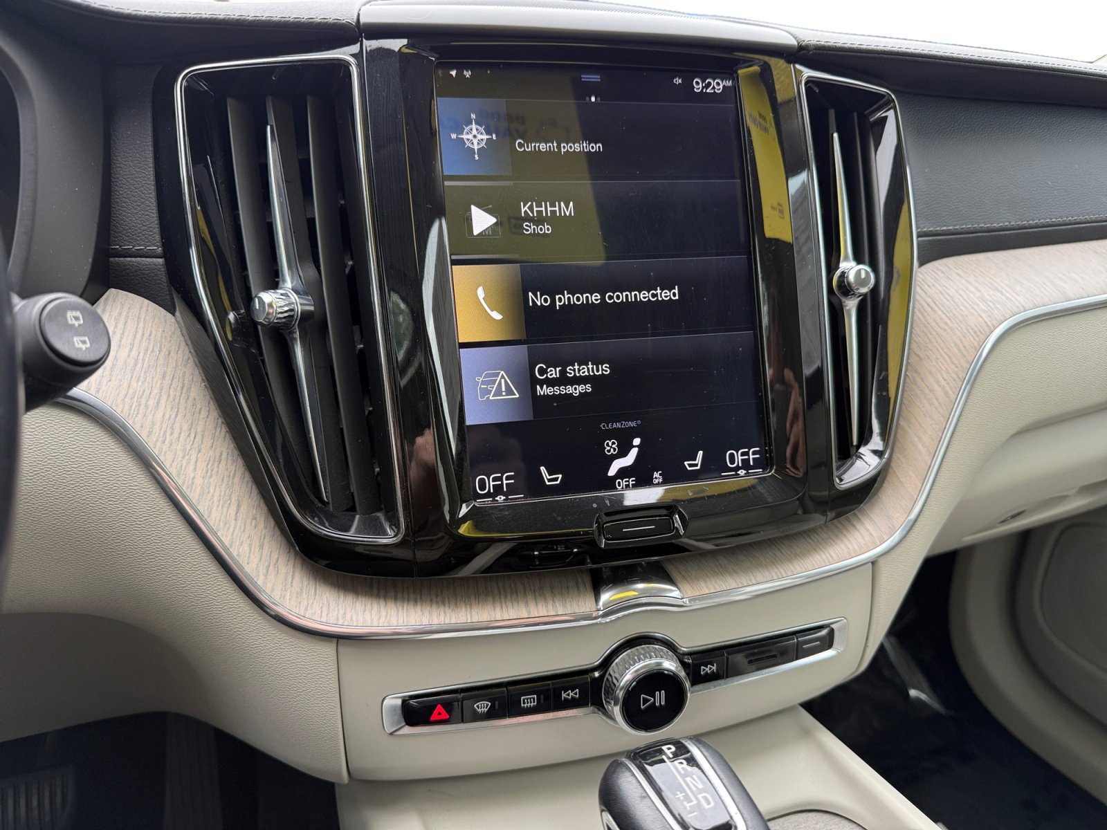 Used 2018 Volvo XC60 T5 Inscription w/ Convenience Package image 12