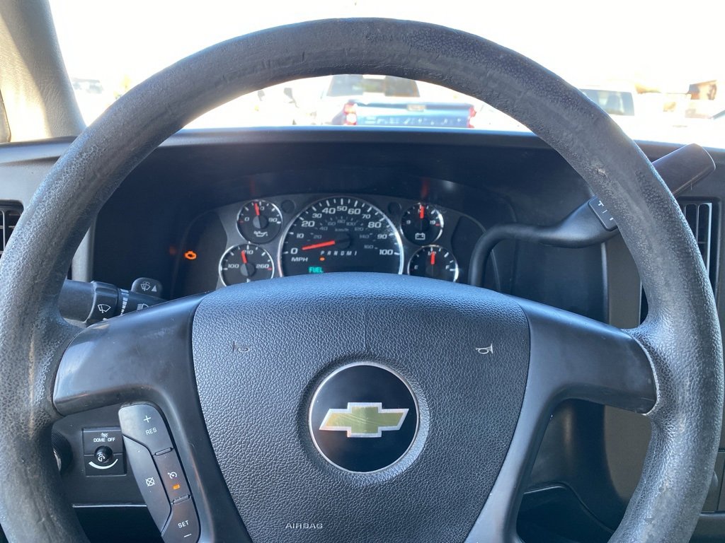 Used 2011 Chevrolet Express 2500 Extended image 21