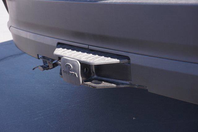 Certified 2019 Toyota Highlander Plus FWD image 11