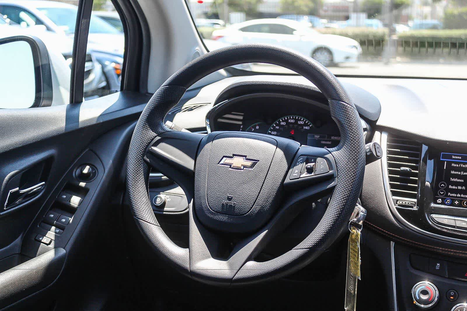 Used 2018 Chevrolet Trax LS AWD/4WD image 21