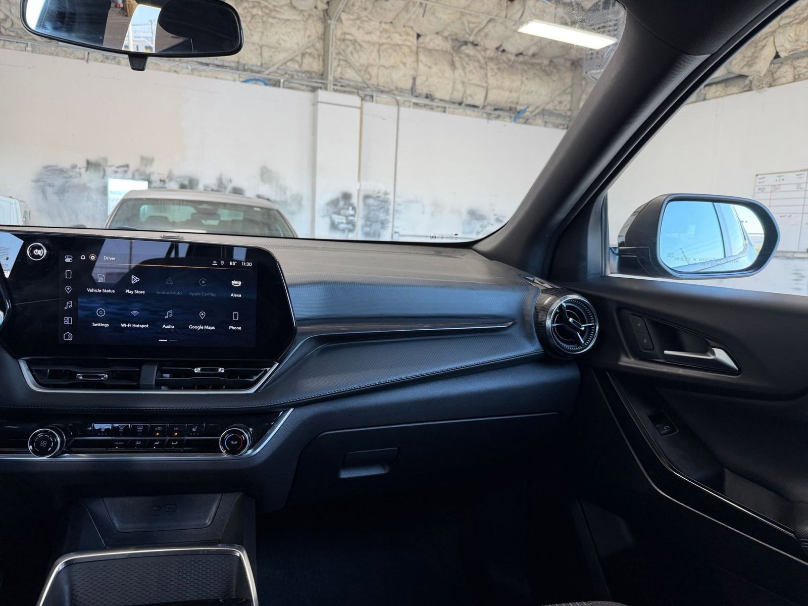 Used 2025 Chevrolet Equinox LT image 34