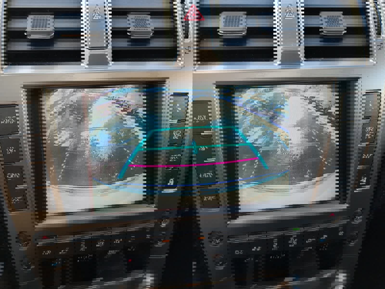 Used 2015 Lexus GX 460 image 32