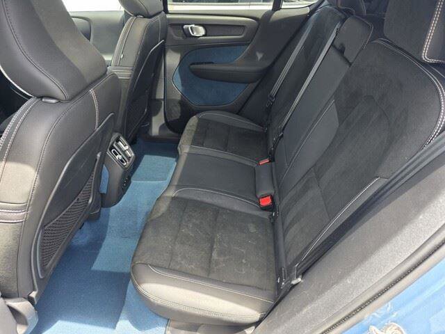 Used 2022 Volvo C40 P8 Recharge Ultimate image 17