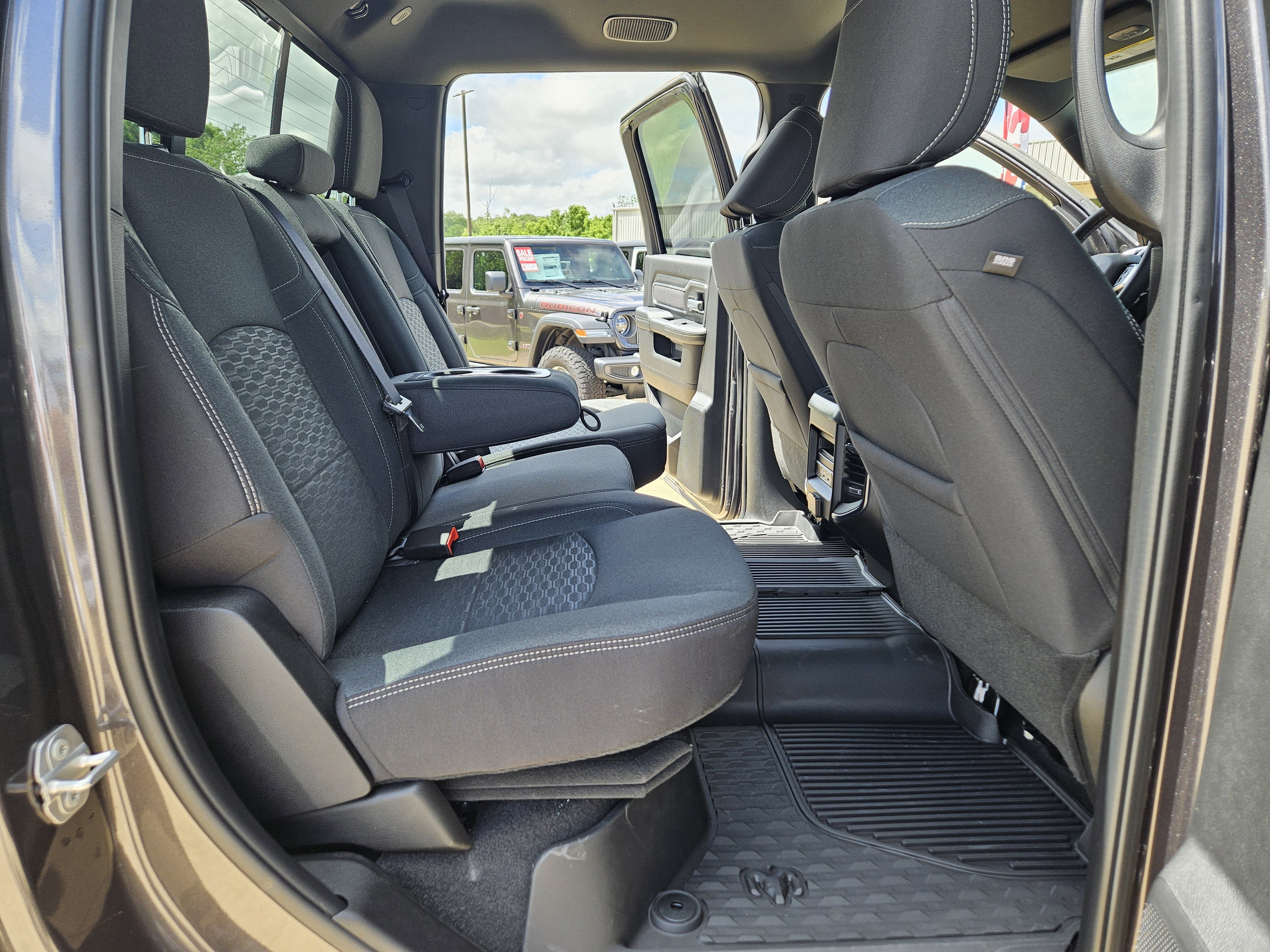 New 2025 RAM 2500 Big Horn w/ Safety Group AWD/4WD image 15