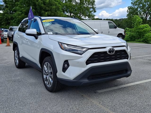 Used 2023 Toyota RAV4 XLE Premium AWD/4WD image 2