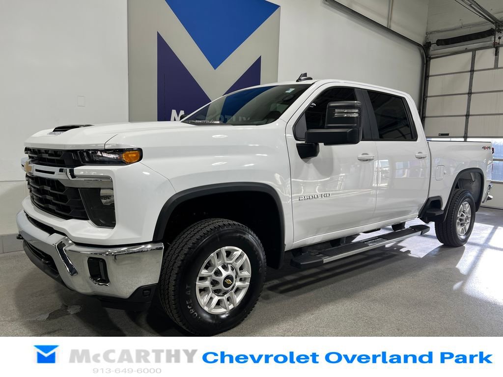 Used 2025 Chevrolet Silverado 2500 LT w/ Convenience Package image 9