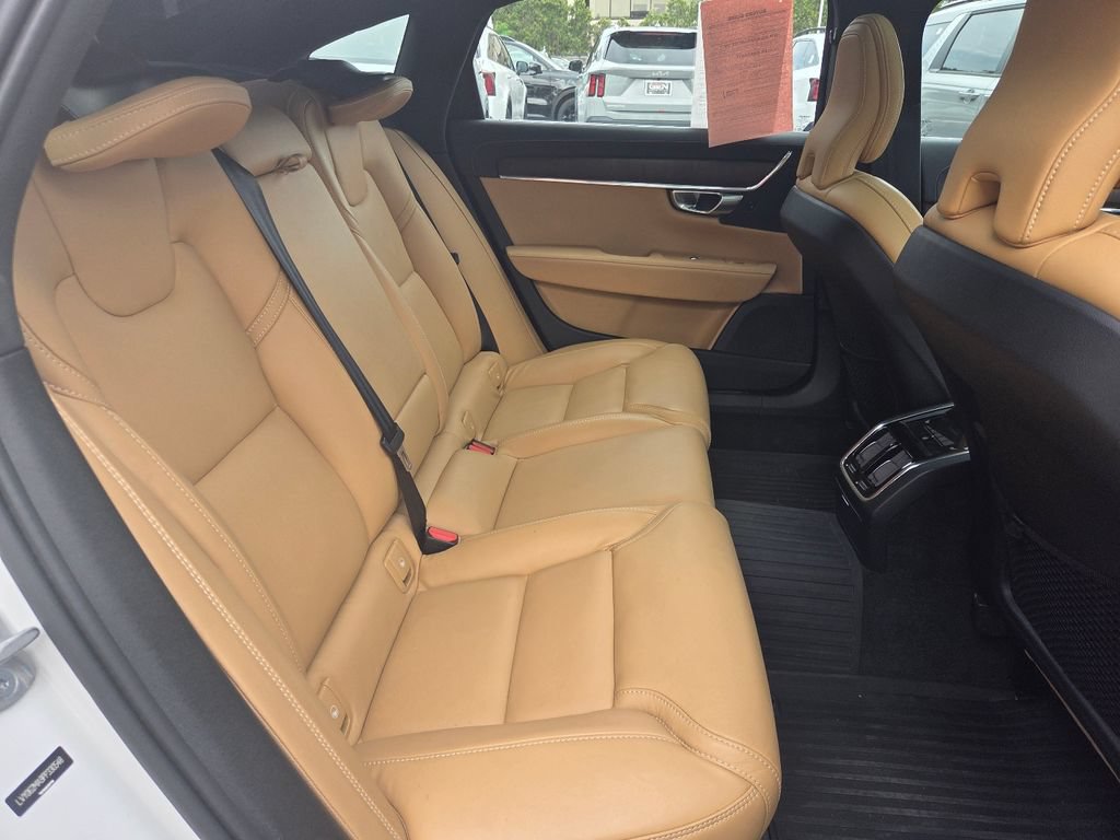 Used 2023 Volvo S90 B6 Ultimate w/ Protection Package AWD/4WD image 30