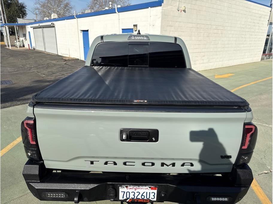 Used 2023 Toyota Tacoma TRD Sport image 17