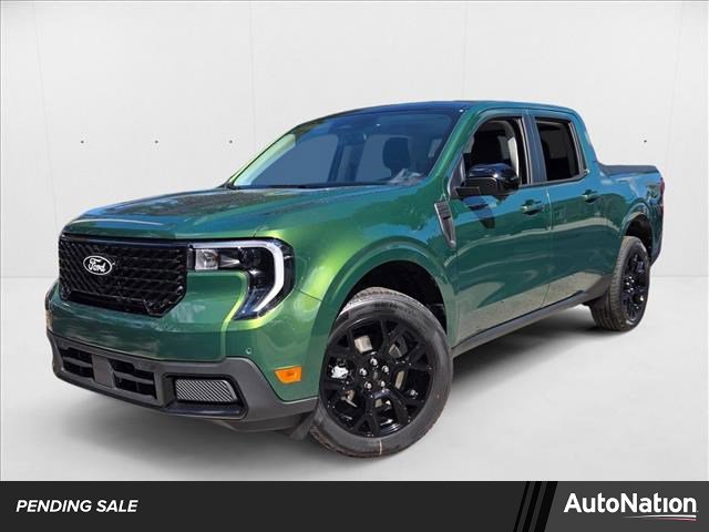 New 2025 Ford Maverick Lariat w/ Black Appearance Package