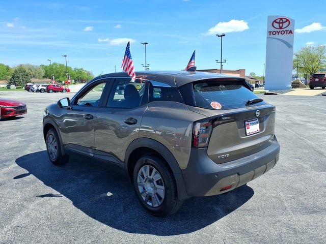 Used 2025 Nissan Kicks S image 6