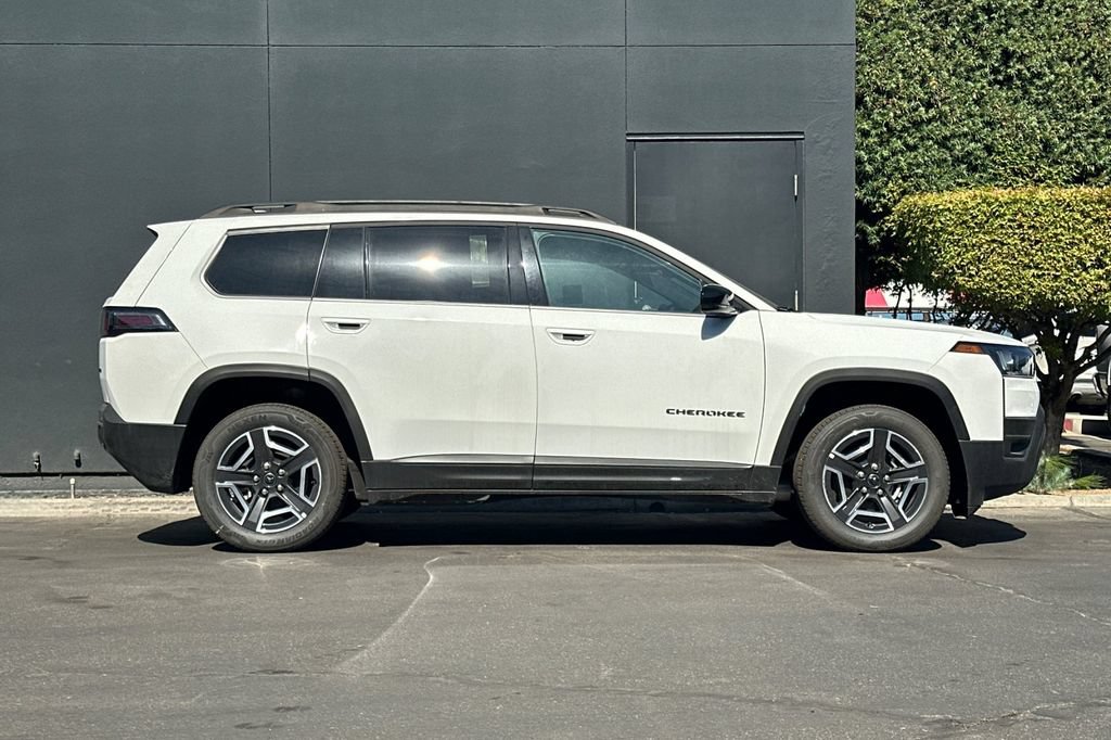 New 2026 Jeep Cherokee Limited AWD/4WD image 3