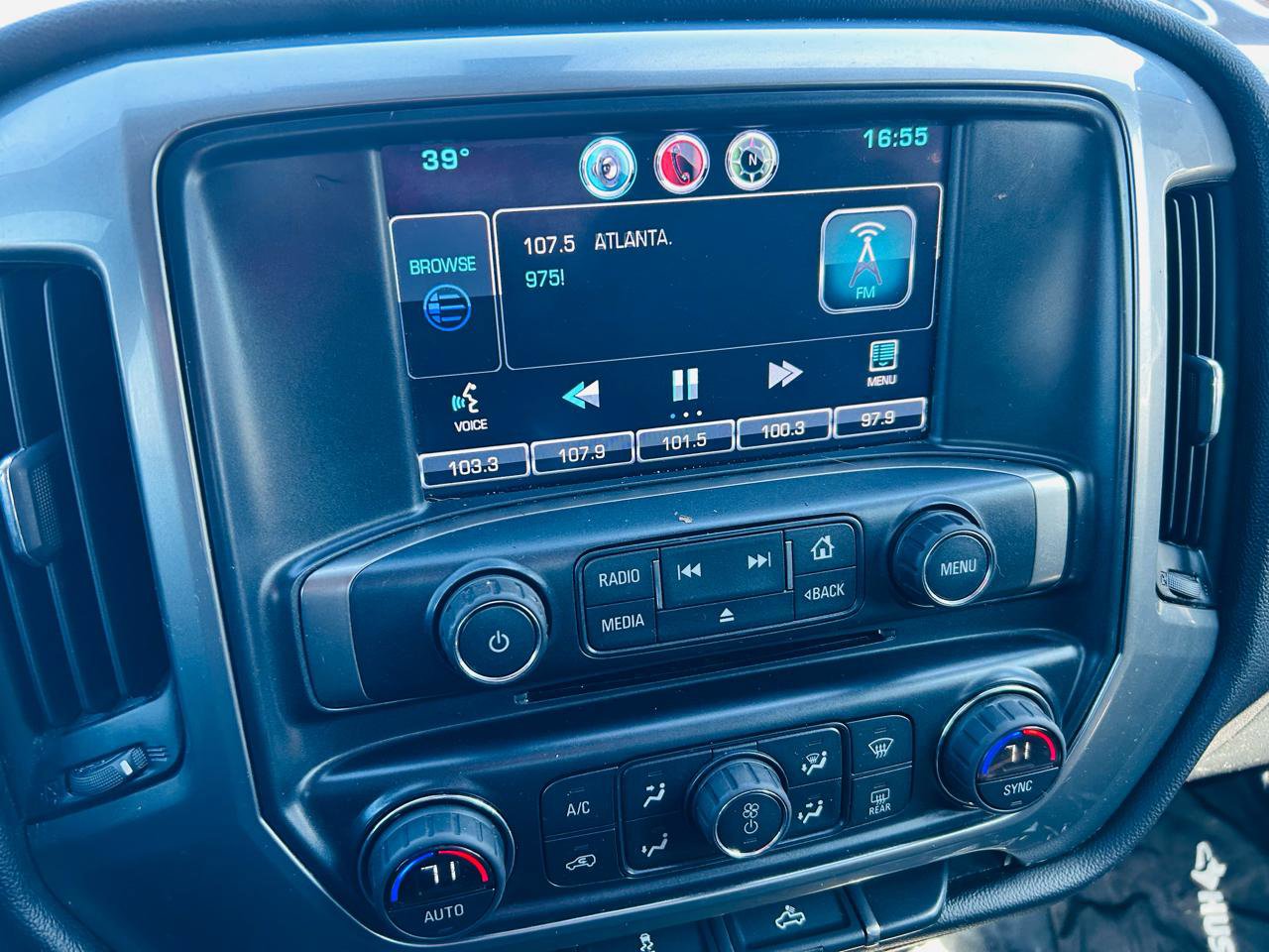 Used 2015 Chevrolet Silverado 1500 LT w/ Texas Edition, 1LT Trim image 21