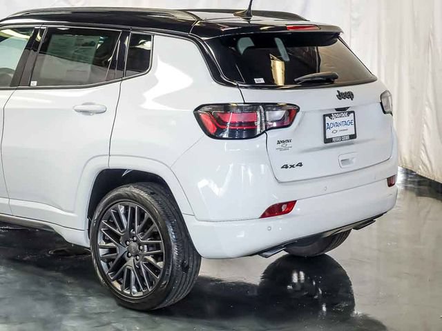 Used 2023 Jeep Compass High Altitude AWD/4WD image 10