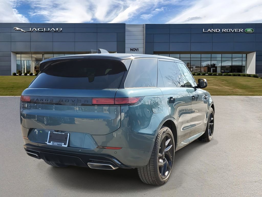 New 2026 Land Rover Range Rover Sport Dynamic SE image 3