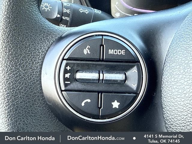 Used 2025 Kia Soul LX image 24