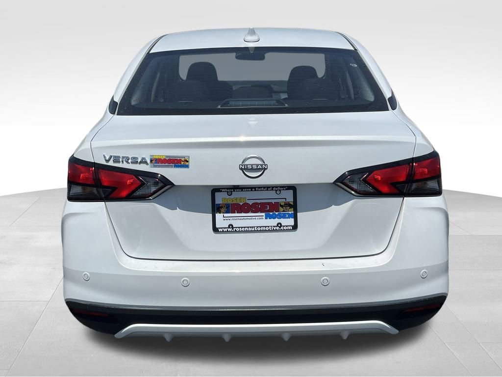 New 2025 Nissan Versa SV w/ Trunk Package image 4