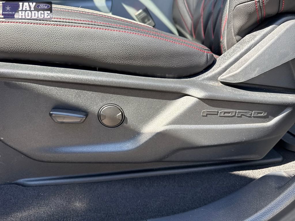 Used 2025 Ford F250 XLT w/ Black Appearance Package image 40