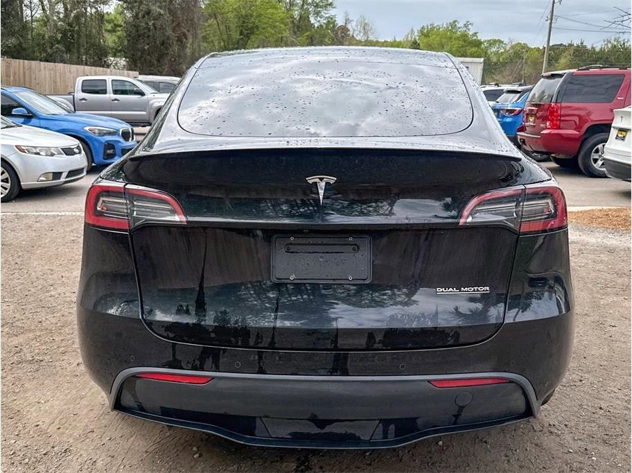 Used 2022 Tesla Model Y Performance image 10