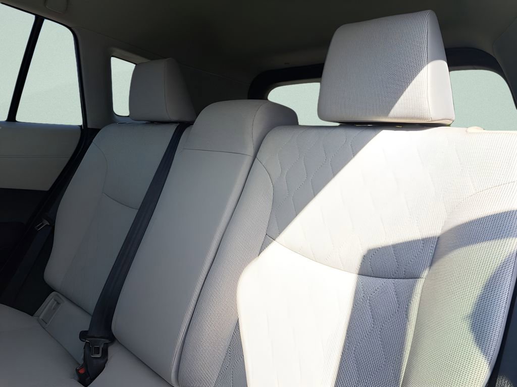 Certified 2025 Toyota Corolla Cross LE image 8