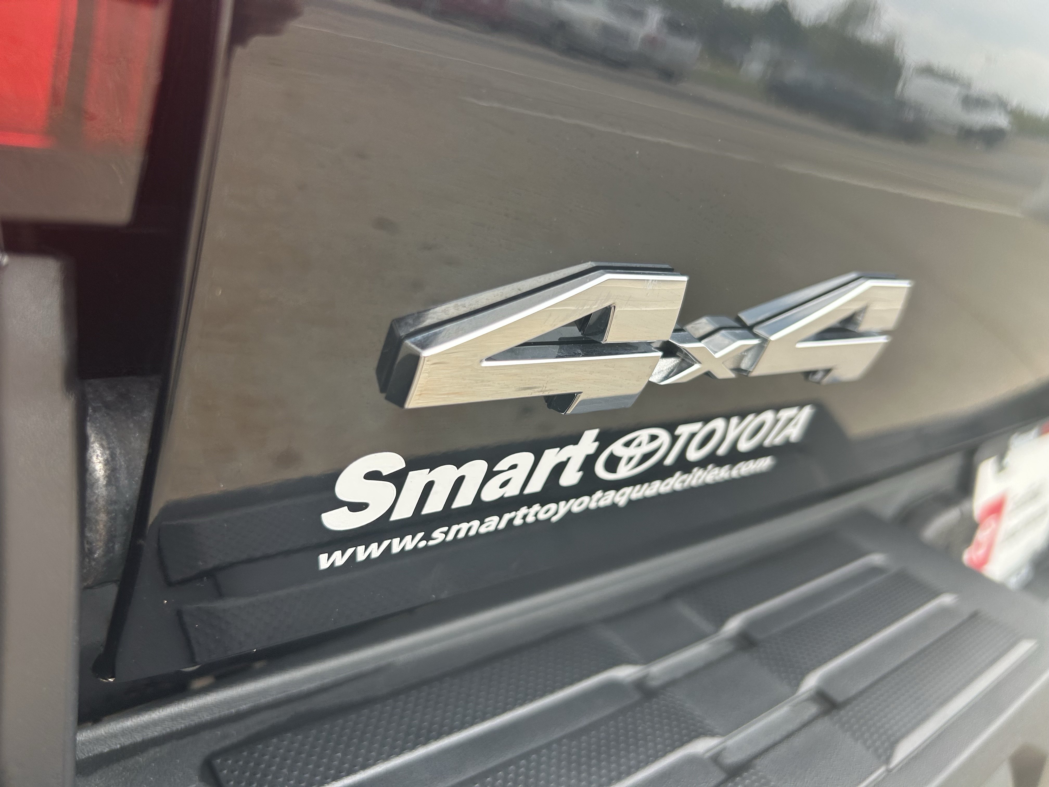 Certified 2025 Toyota Tacoma SR AWD/4WD image 9