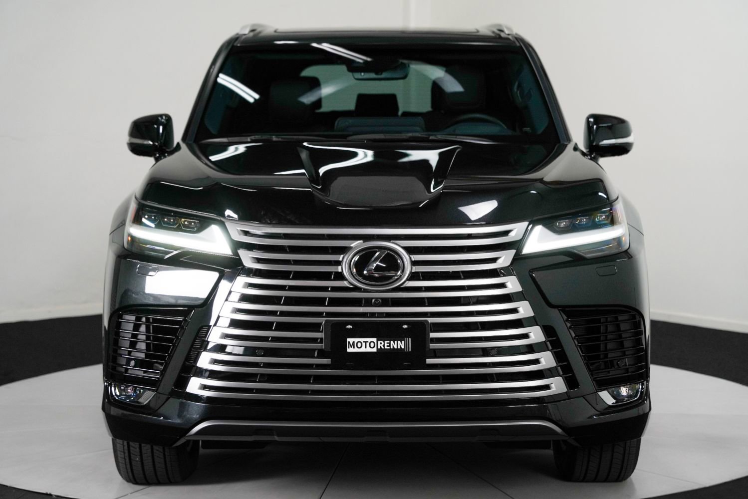 Used 2024 Lexus LX 600 4WD w/ Premium Package image 10