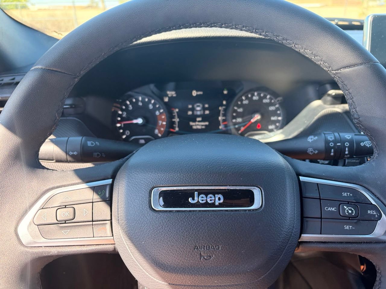 Used 2024 Jeep Compass Latitude w/ Altitude Special Edition AWD/4WD image 28