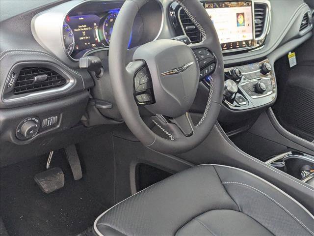 New 2026 Chrysler Pacifica Limited w/ S Appearance Package video 3