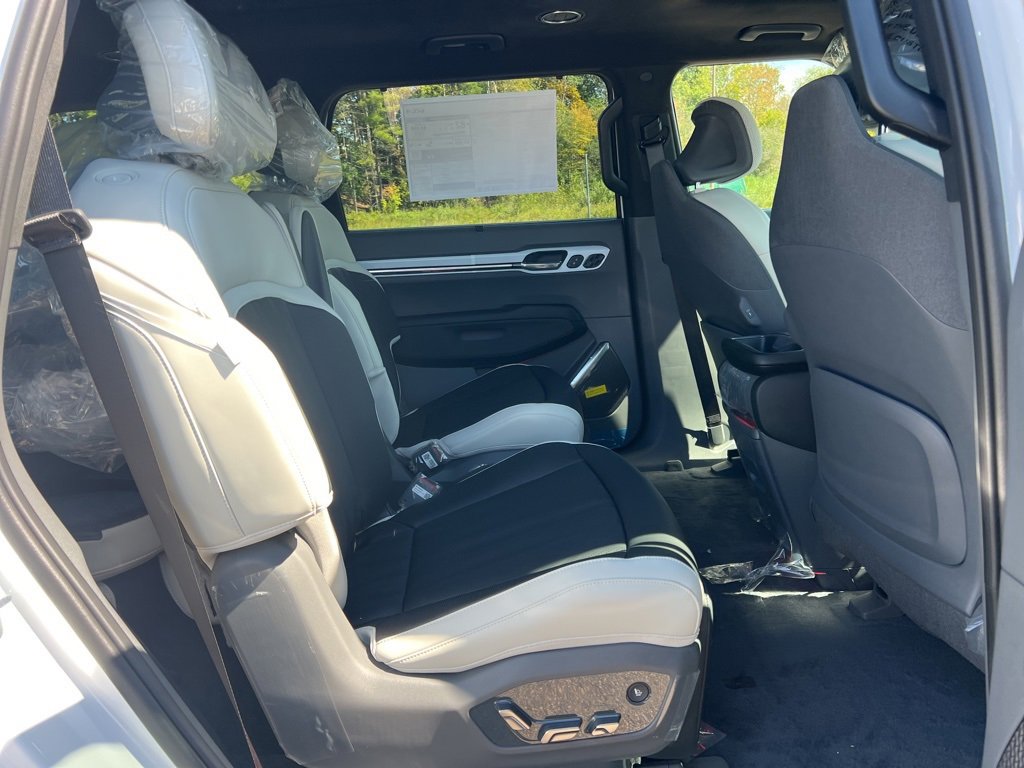 New 2026 Kia EV9 GT-Line image 13