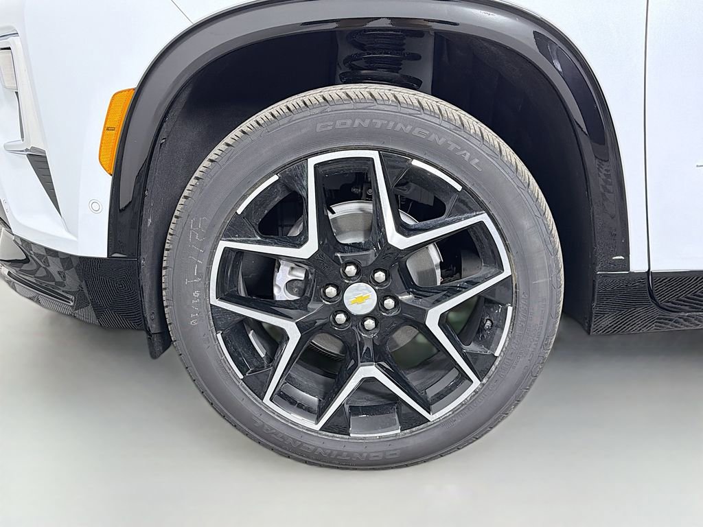 New 2026 Chevrolet Traverse High Country w/ LPO, Floor Liner Package AWD/4WD image 33