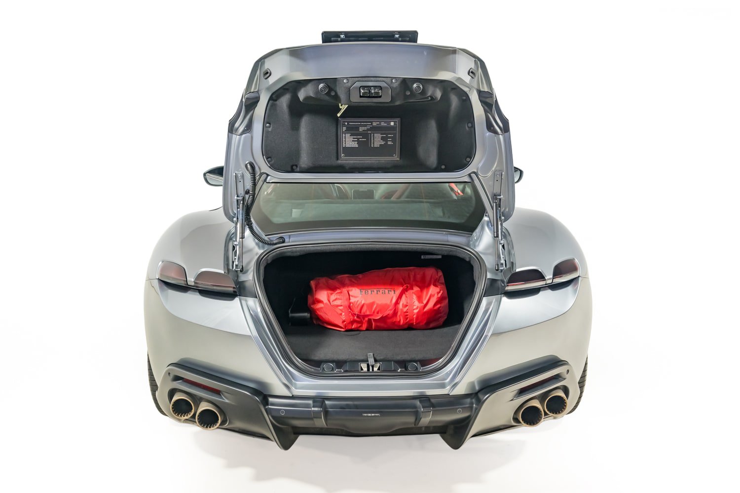 Used 2022 Ferrari Roma RWD image 40
