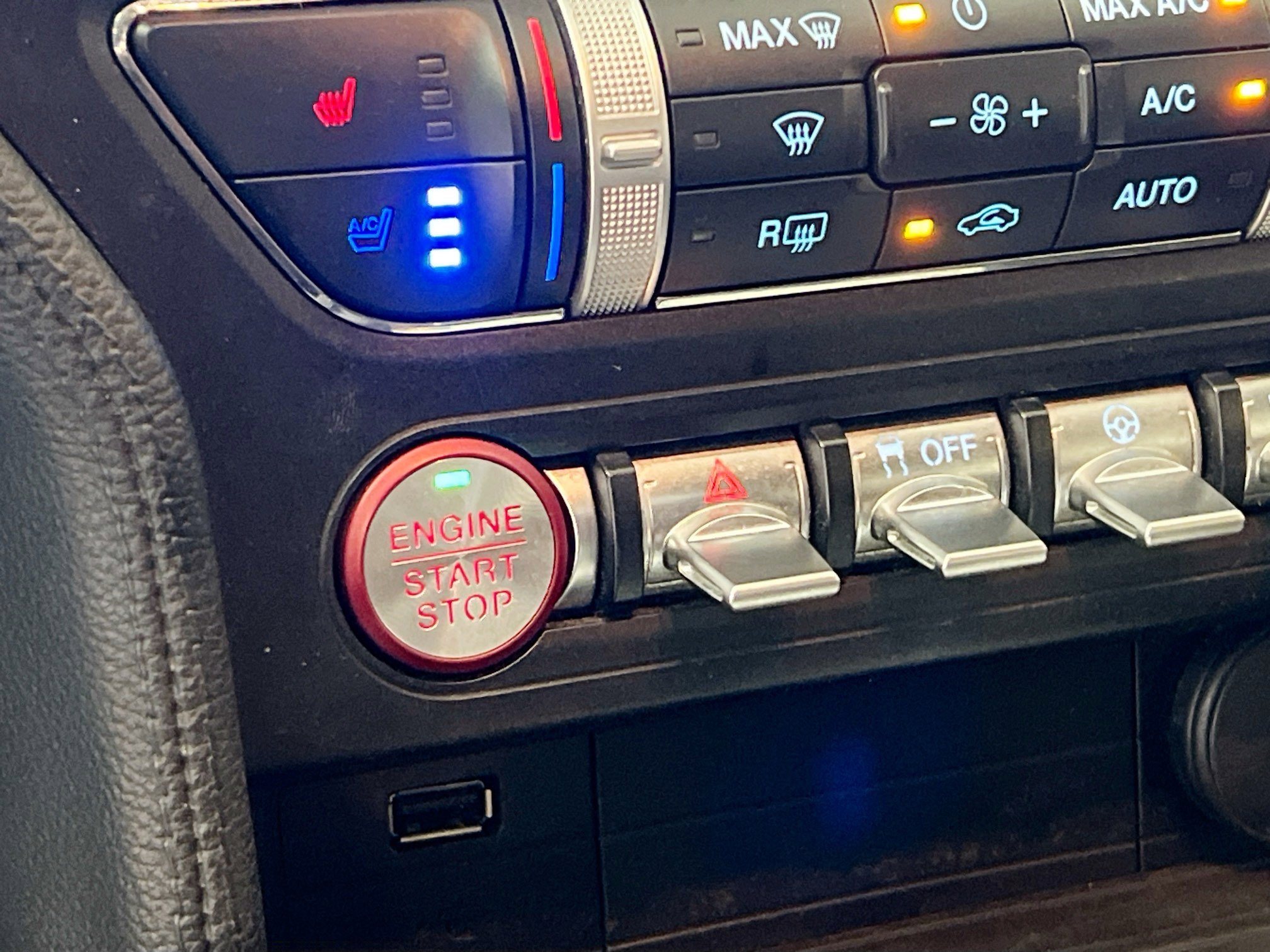 Used 2020 Ford Mustang GT Premium w/ Equipment Group 401A image 24