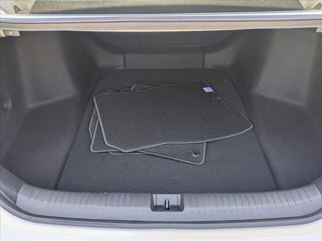 Used 2025 Honda Accord SE image 6