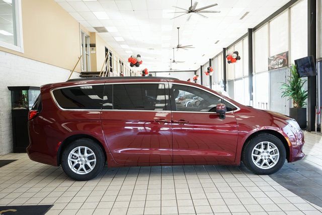 Used 2021 Chrysler Voyager Lxi image 17