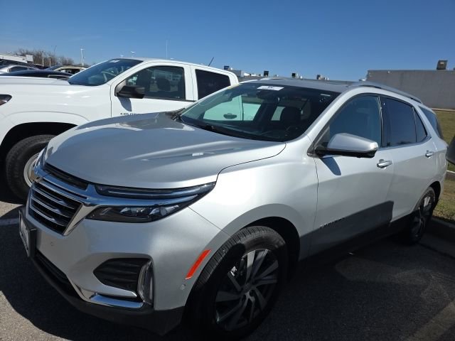 Used 2022 Chevrolet Equinox Premier image 2