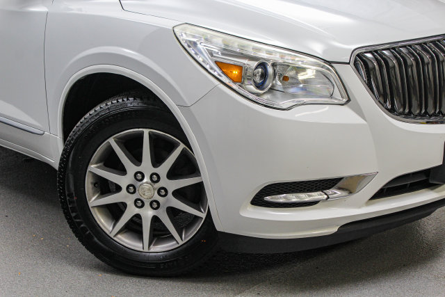 Certified 2016 Buick Enclave Convenience FWD image 3