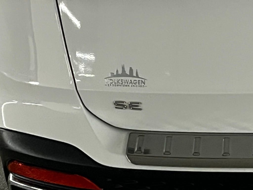 Certified 2023 Volkswagen Taos SE w/ Panoramic Sunroof Package image 35