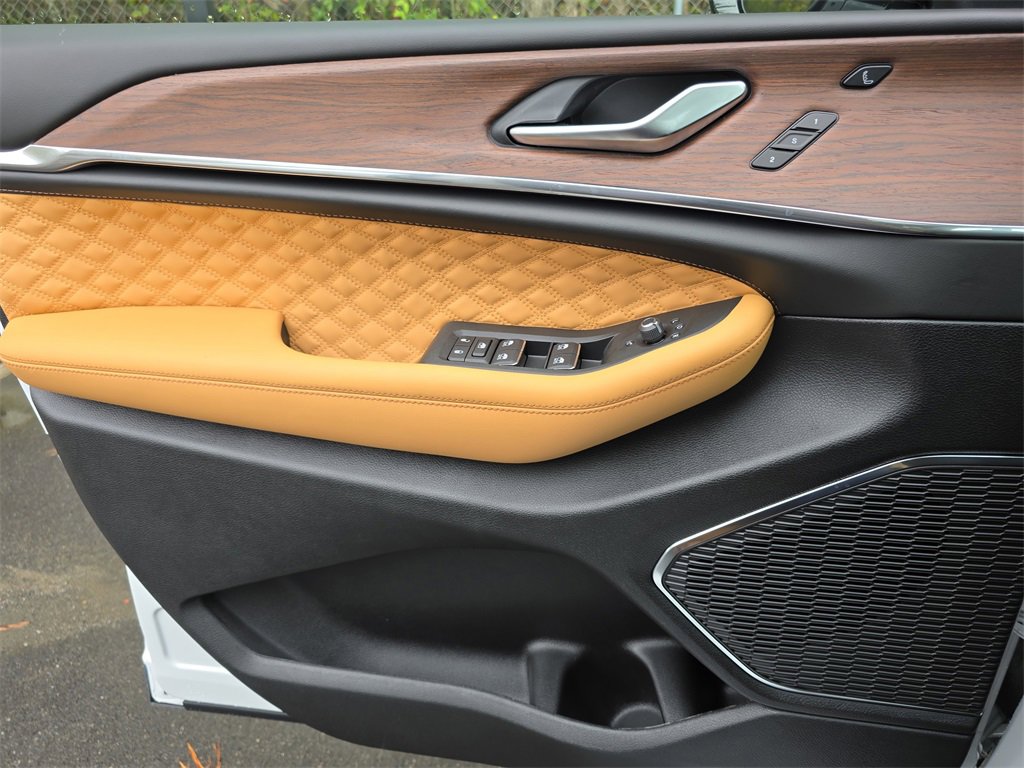 New 2025 Jeep Grand Cherokee Summit w/ Luxury Tech Group V image 28