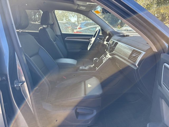 Used 2023 Volkswagen Atlas SE w/ Panoramic Sunroof Package image 10