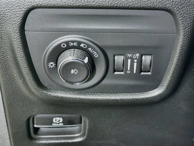 Used 2026 Jeep Grand Cherokee Limited AWD/4WD image 10