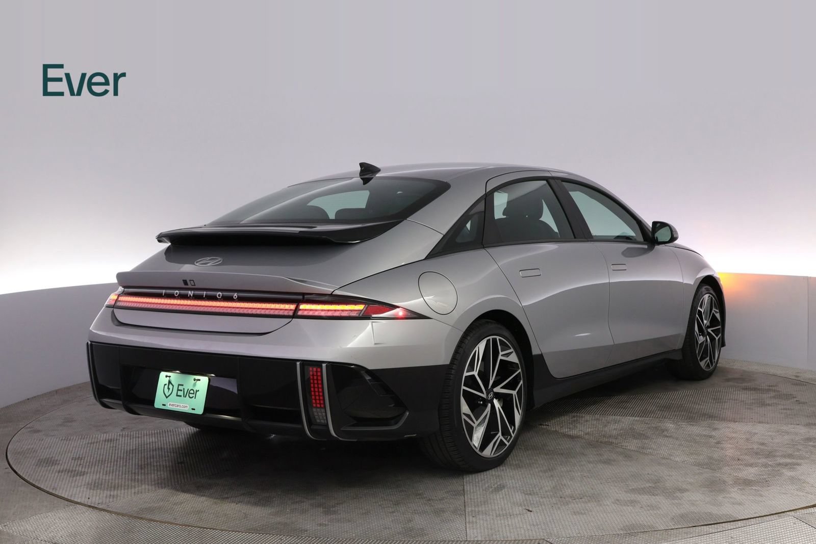 Used 2024 Hyundai Ioniq 6 SEL RWD image 3