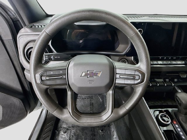 Used 2025 Chevrolet Colorado Trail Boss AWD/4WD image 11