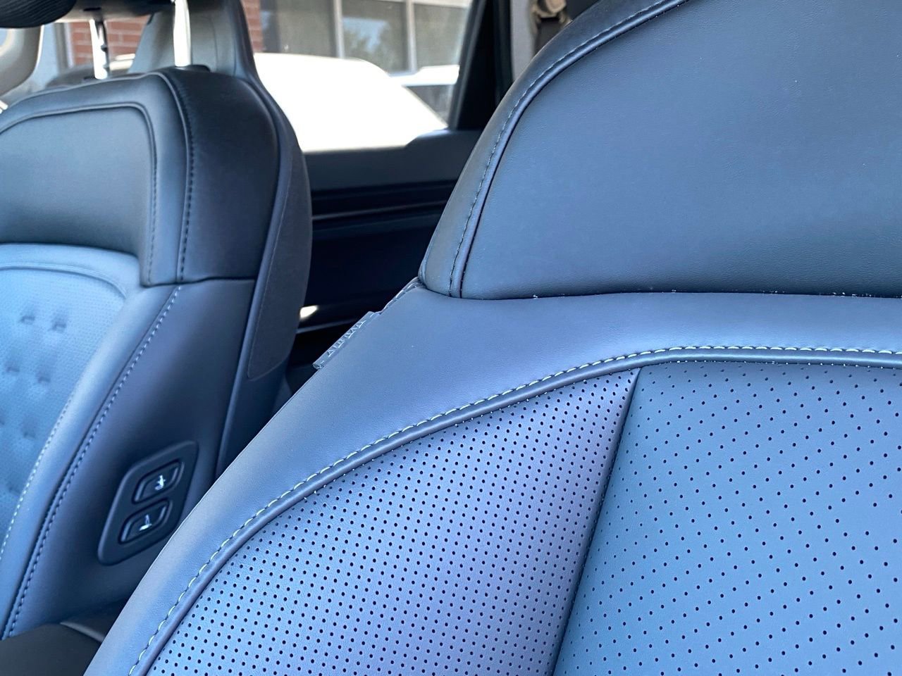 New 2026 Kia EV9 Wind image 14