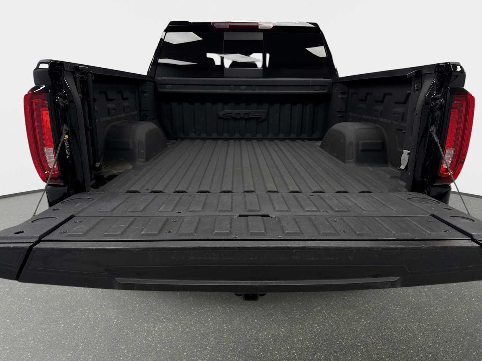 Used 2023 GMC Sierra 1500 AT4 w/ AT4 Premium Package AWD/4WD image 19