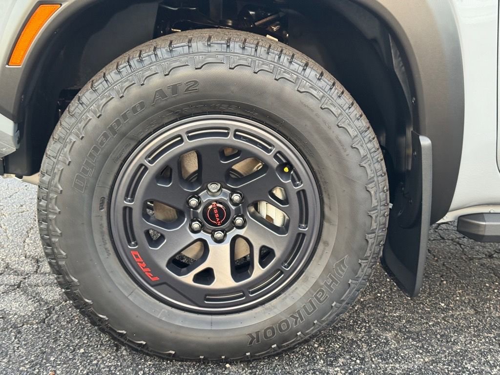 New 2026 Nissan Frontier PRO-4X w/ Pro-4x Convenience Package image 9